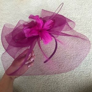 Pink fascinator hat perfect for DERBY season!